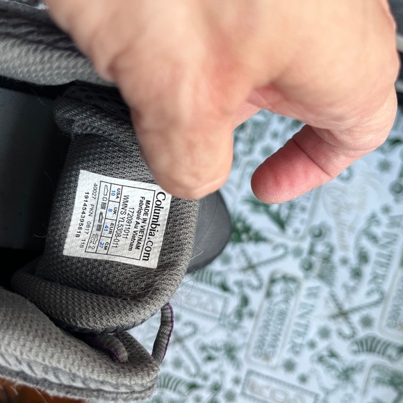 Columbia hiking boots - Picture 4 of 4